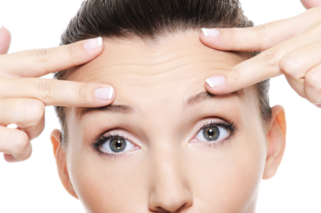 4 Ways to Prevent Forehead Wrinkles